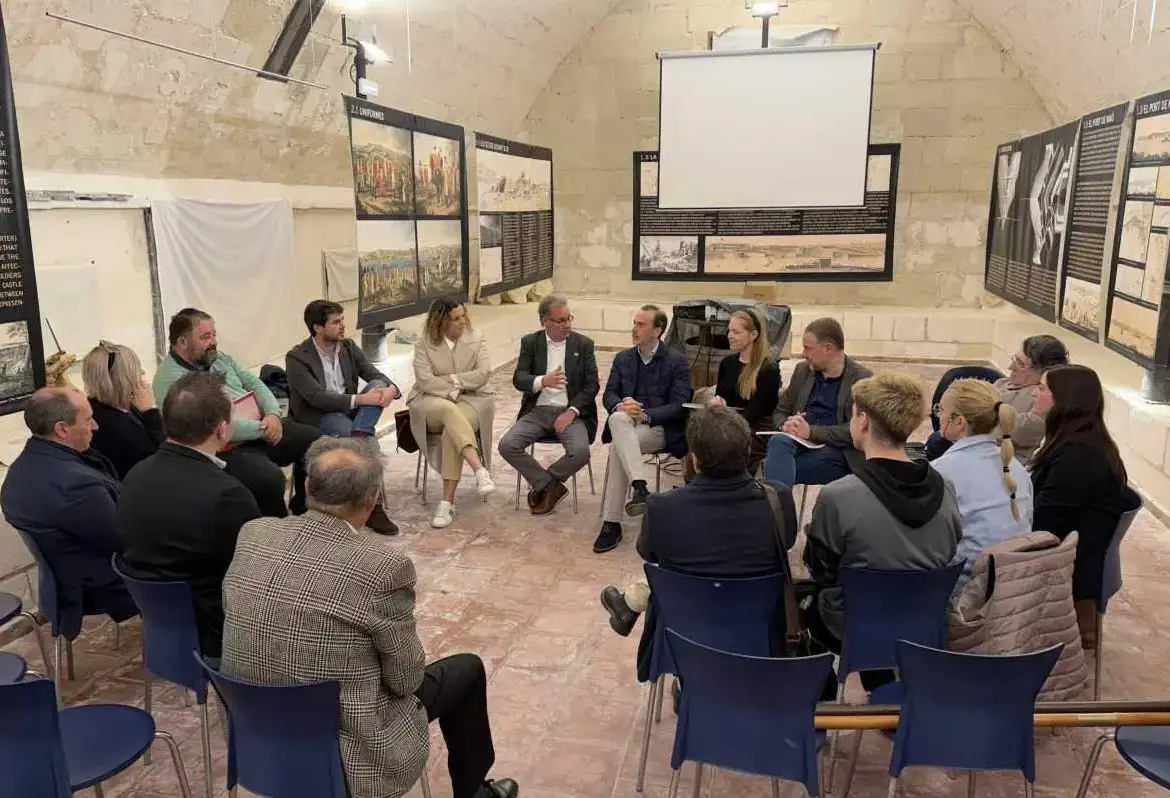 Le Senne respalda a Pedro Marques